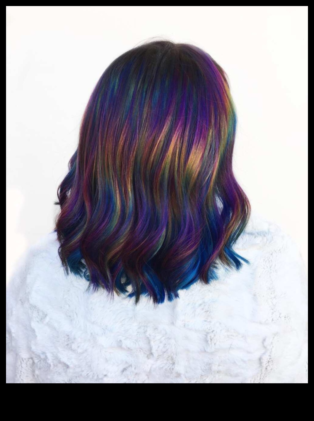 Galaktikas dieviete: kosmiskas iedvesmotas matu krāsas idejas