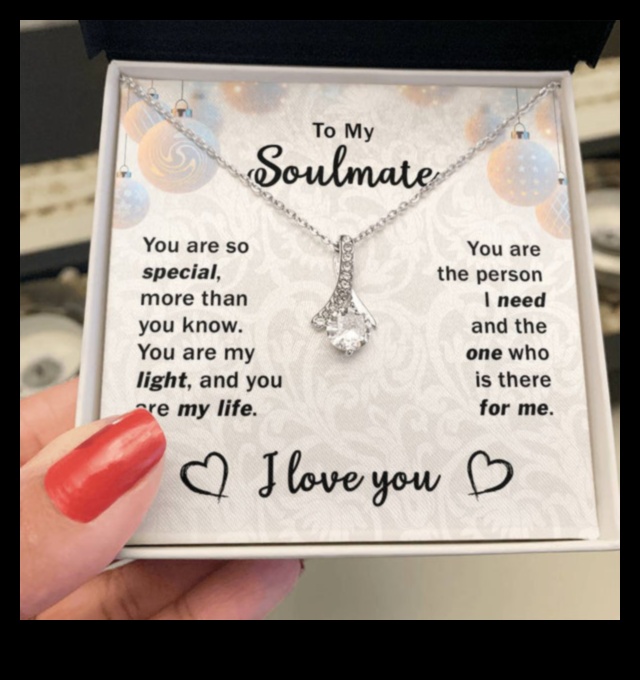 Mūžīgi dārgumi: klasiskas dāvanas mūžīgai mīlestībai