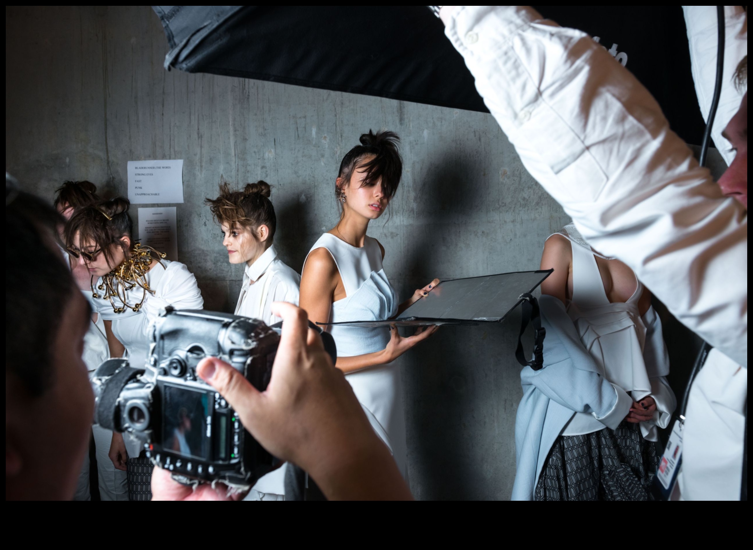 Veidoti stila stāsti: modes ceļojuma stāstījuma izveide