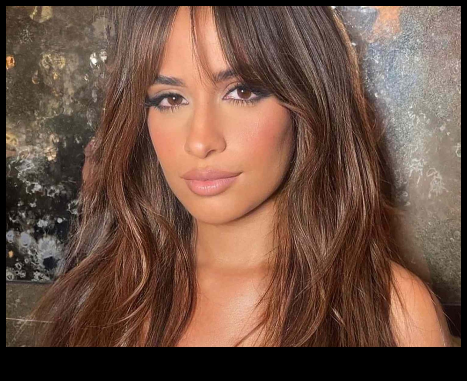 Vēss kakao: klasiskas brūnas matu krāsas idejas mūžīgam skaistumam