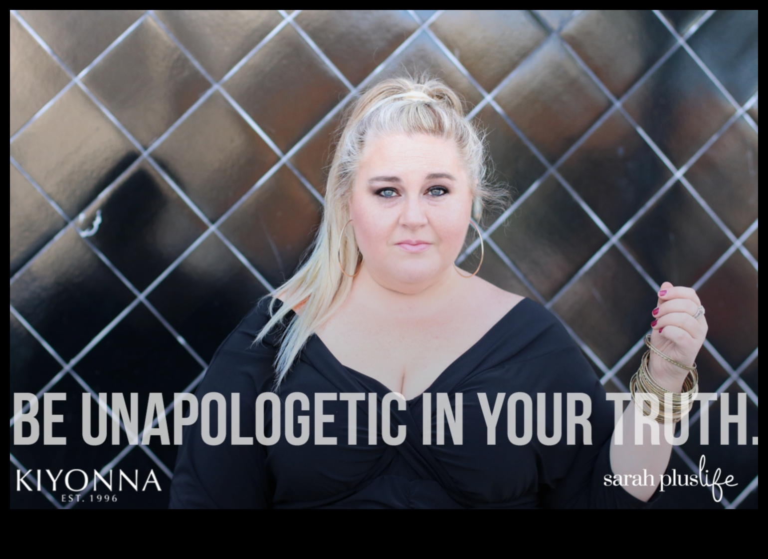 Neatvainojošs stils: liela izmēra tērpi bezbailīgai modei