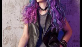 Galaktikas dieviete: kosmiskas iedvesmotas matu krāsas idejas