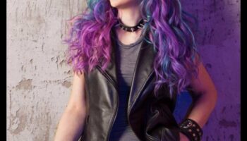 Galaktikas dieviete: kosmiskas iedvesmotas matu krāsas idejas